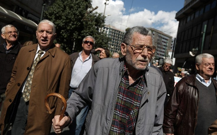 Εδωσαν «μποναμά» στους χαμηλοσυνταξιούχους και τώρα τους ζητούν να πληρώσουν υψηλότερο ΕΝΦΙΑ